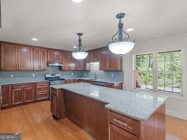 2412 Wild Oak Court, Stockbridge, GA 30281