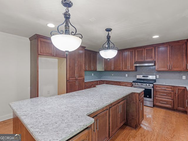 2412 Wild Oak Court, Stockbridge, GA 30281