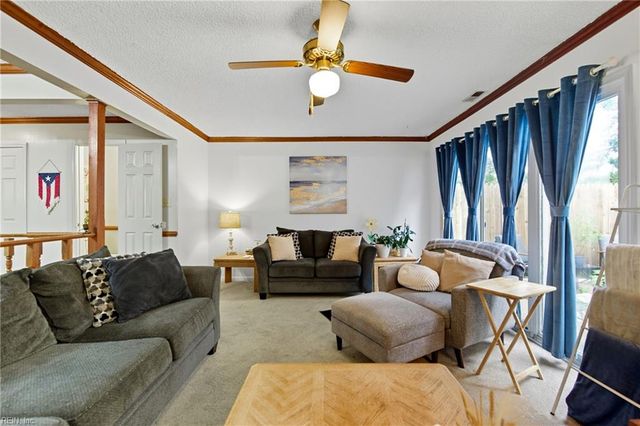 5276 Settlers Park DR, Virginia Beach, VA 23464
