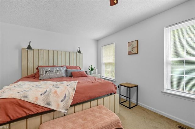 5276 Settlers Park DR, Virginia Beach, VA 23464
