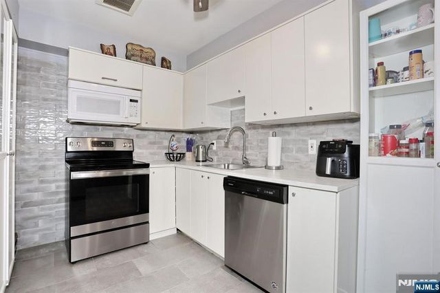 66 S Franklin 59, Ramsey, NJ 07446