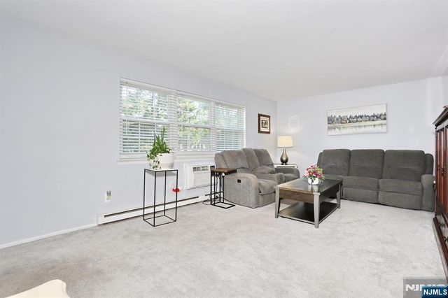 66 S Franklin 59, Ramsey, NJ 07446