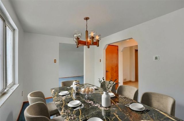 3091 Woodridge Dr, Whitehall, PA 15227