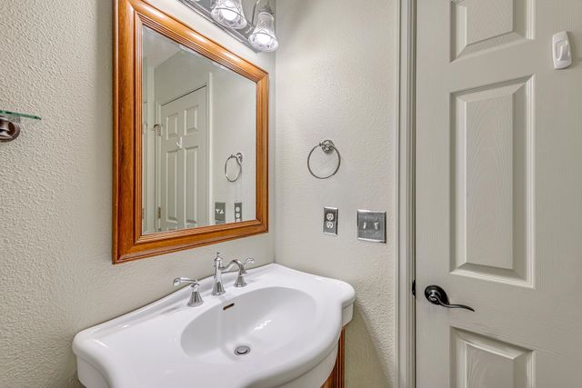 728 N Valley Drive, Grand Junction, CO 81505