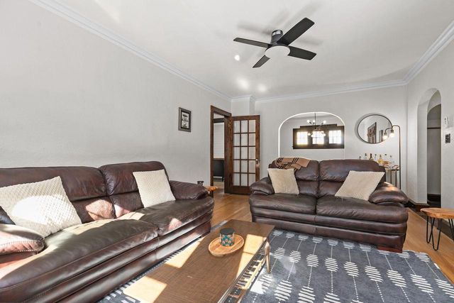 1613 N DIVISION STREET, Appleton, WI 54911