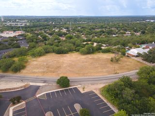 5469 Lost Ln, San Antonio, TX 78238