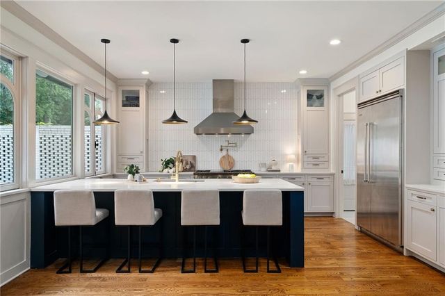 3230 W Andrews Drive, Atlanta, GA 30305