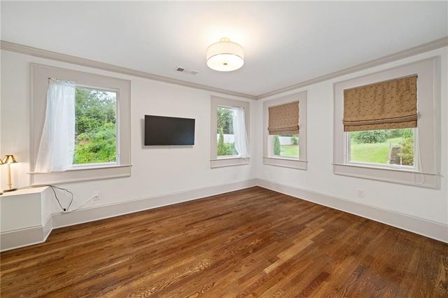 3230 W Andrews Drive, Atlanta, GA 30305