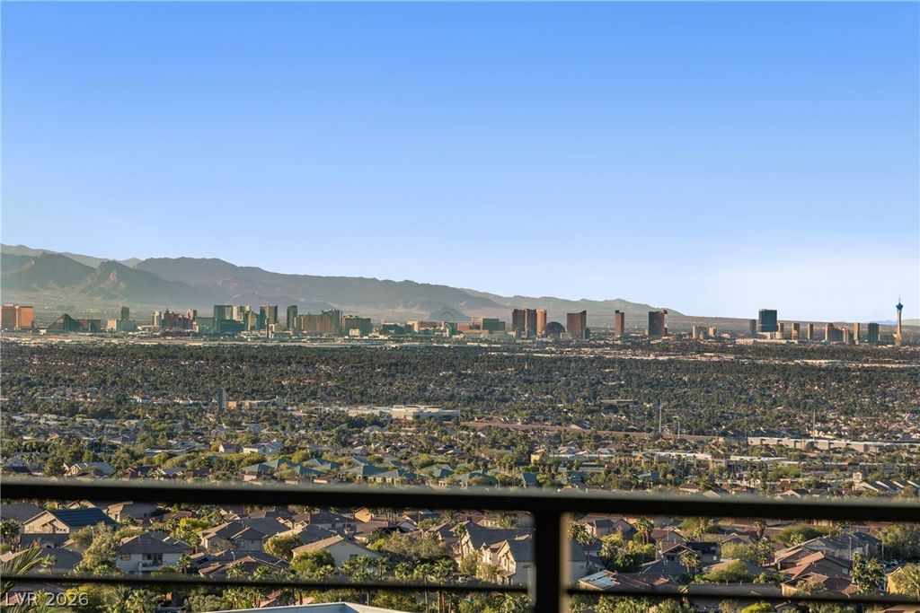 442 Serenity Point Drive, Henderson, NV 89012 — exterior