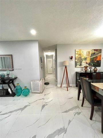 210 SW 65th Way, Pembroke Pines, FL 33023