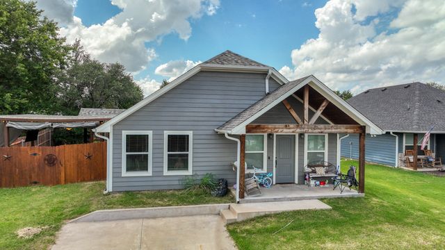 2806 San Gabriel Drive, Granbury, TX 76048