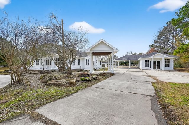 38011 Spur 149 Road, Magnolia, TX 77354