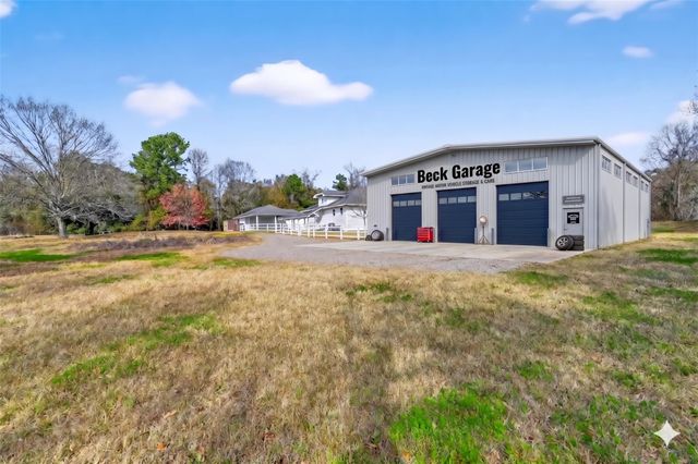 38011 Spur 149 Road, Magnolia, TX 77354