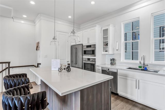 4128 Willowbend Boulevard, Houston, TX 77025