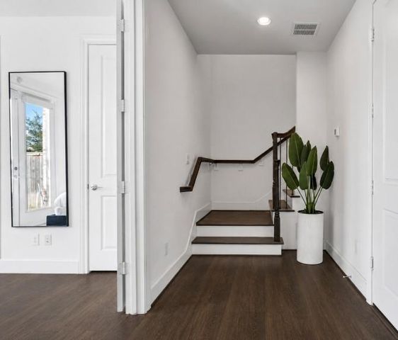 4128 Willowbend Boulevard, Houston, TX 77025