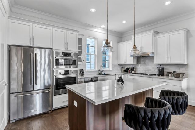 4128 Willowbend Boulevard, Houston, TX 77025