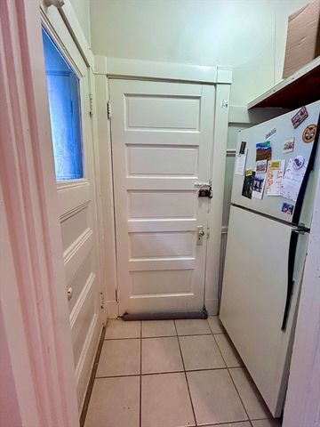 805 Washington Street 2, Brookline, MA 02446