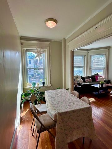 805 Washington Street 2, Brookline, MA 02446