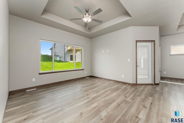 1716 N Concord Dr Drive, Sioux Falls, SD 57110