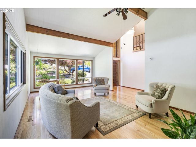 1105 Sw 10TH Dr, Gresham, OR 97080