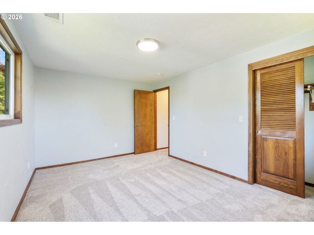1105 Sw 10TH Dr, Gresham, OR 97080