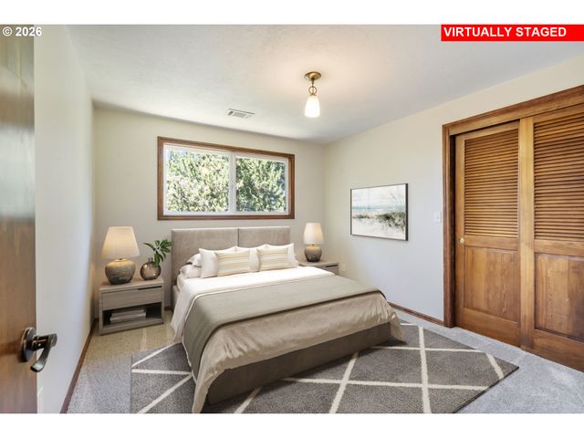 1105 Sw 10TH Dr, Gresham, OR 97080