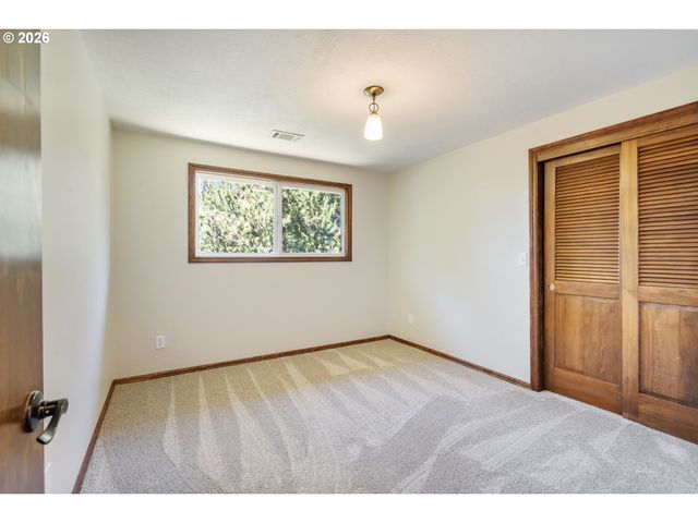 1105 Sw 10TH Dr, Gresham, OR 97080