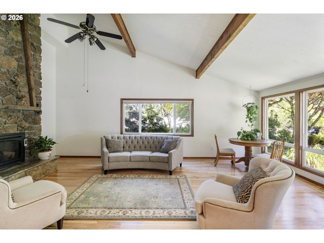 1105 Sw 10TH Dr, Gresham, OR 97080
