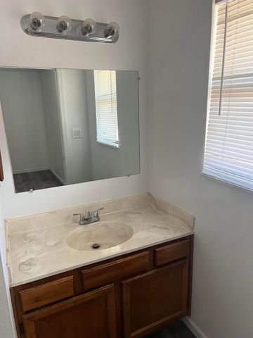 2596 Harvard Drive SE, Rio Rancho, NM 87124