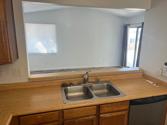 2596 Harvard Drive SE, Rio Rancho, NM 87124