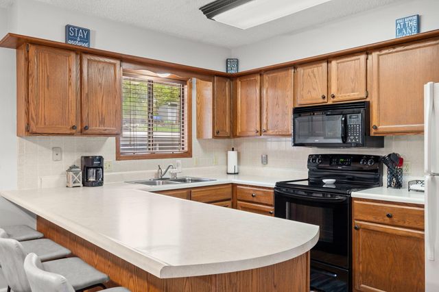 3 Port Holiday Drive Unit G, Kimberling City, MO 65686