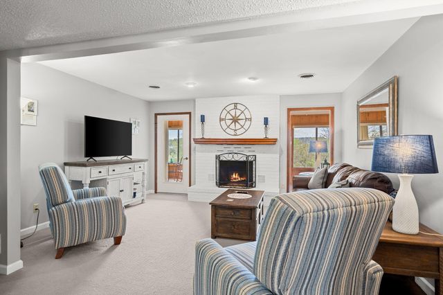 3 Port Holiday Drive Unit G, Kimberling City, MO 65686