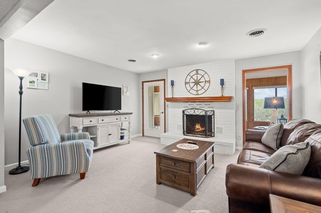 3 Port Holiday Drive Unit G, Kimberling City, MO 65686