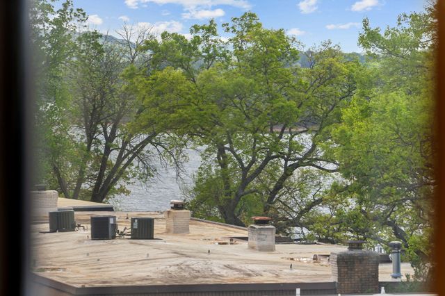 3 Port Holiday Drive Unit G, Kimberling City, MO 65686