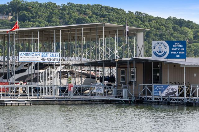 3 Port Holiday Drive Unit G, Kimberling City, MO 65686