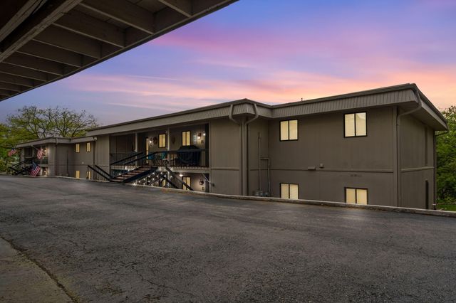 3 Port Holiday Drive Unit G, Kimberling City, MO 65686