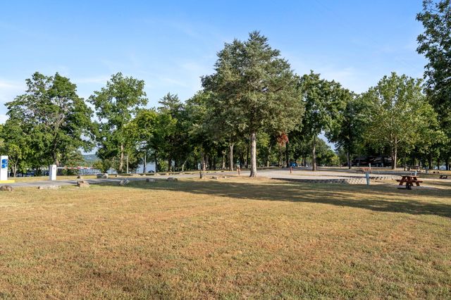 3 Port Holiday Drive Unit G, Kimberling City, MO 65686