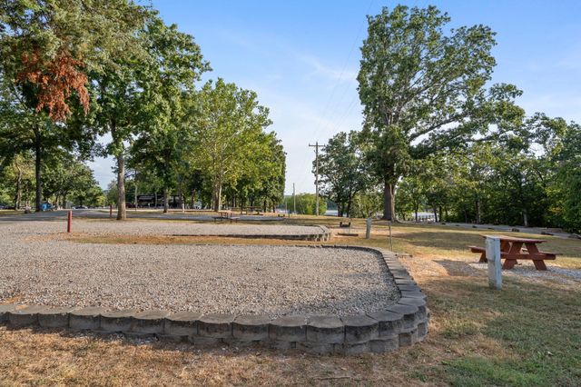 3 Port Holiday Drive Unit G, Kimberling City, MO 65686