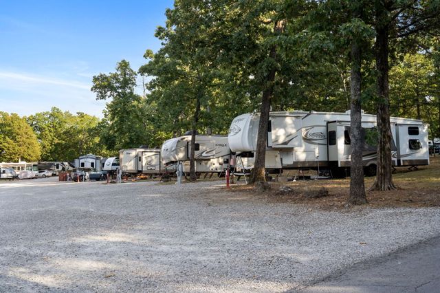 3 Port Holiday Drive Unit G, Kimberling City, MO 65686
