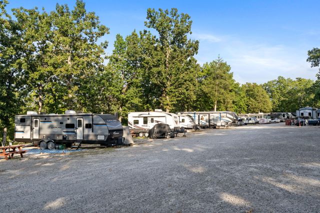 3 Port Holiday Drive Unit G, Kimberling City, MO 65686