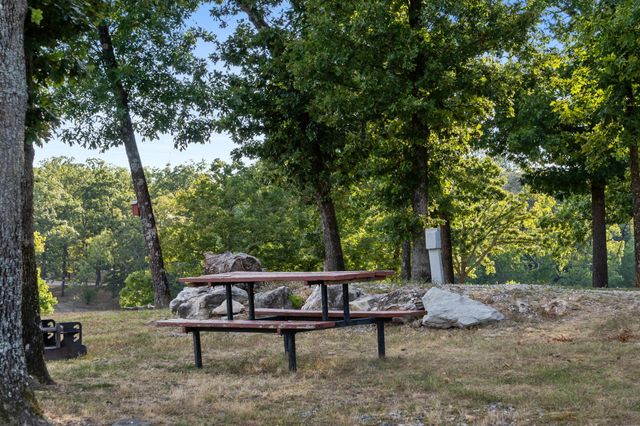 3 Port Holiday Drive Unit G, Kimberling City, MO 65686