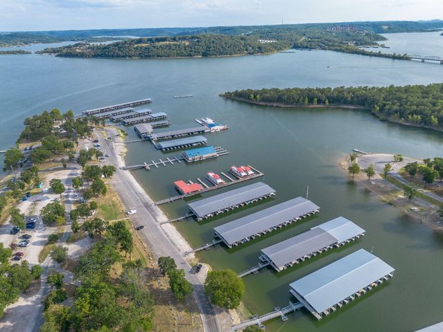 3 Port Holiday Drive Unit G, Kimberling City, MO 65686