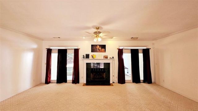 44 HIDDEN LAKES Court, Newnan, GA 30263