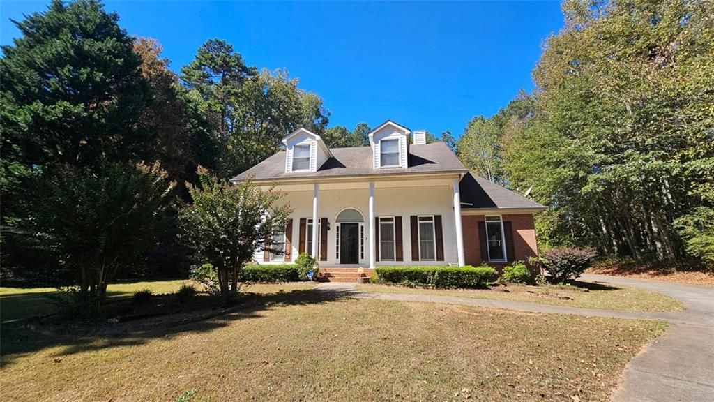 44 HIDDEN LAKES Court, Newnan, GA 30263