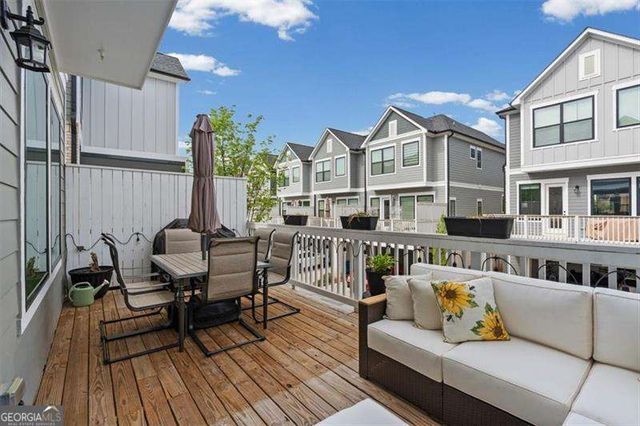 285 Walker Avenue, Roswell, GA 30076