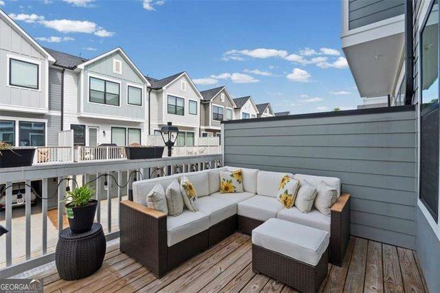 285 Walker Avenue, Roswell, GA 30076