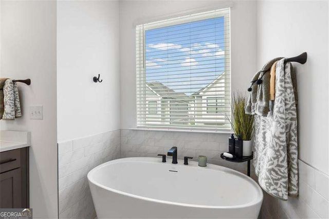 285 Walker Avenue, Roswell, GA 30076