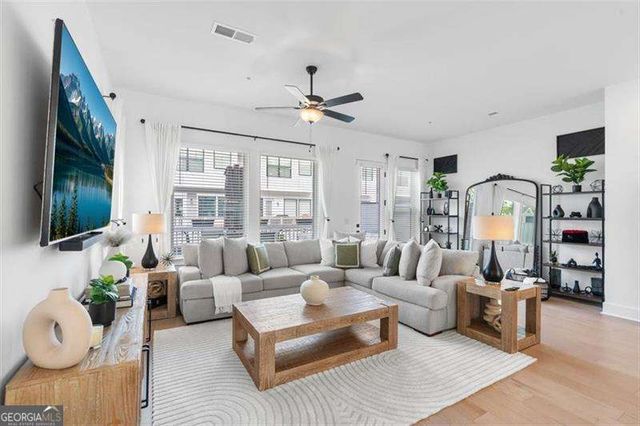 285 Walker Avenue, Roswell, GA 30076