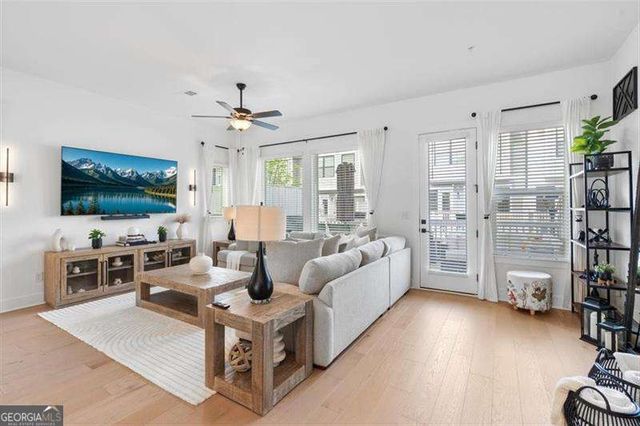 285 Walker Avenue, Roswell, GA 30076