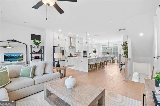 285 Walker Avenue, Roswell, GA 30076